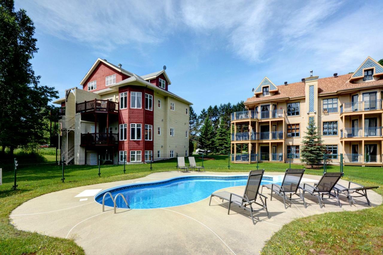 Condo Jardins Du Village מונט טרמבלאנט מראה חיצוני תמונה